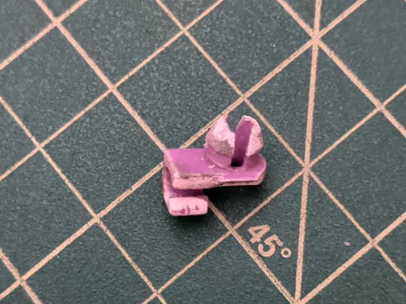 Door catch clip