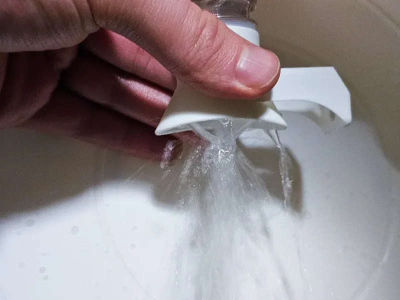 High Surface Spray Eye Wash w/ Snug-Fit Adapter