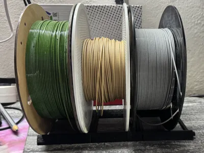 connectable spool holder