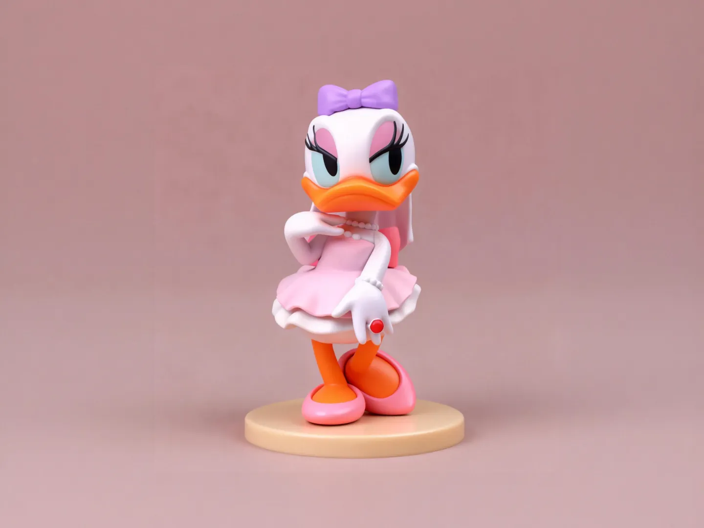 Daisy Duck Wedding Edition - Mickey Mouse Clubhouse Disney Peripheral Figurine Ornament - Children's Coloring Toy