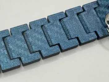 8 Link flexi Keychain 