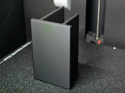 Vertical laptop stand 3.5 cm