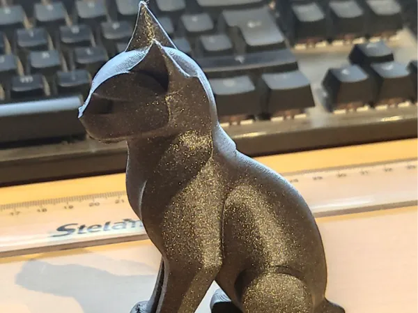 Figurine chat noir