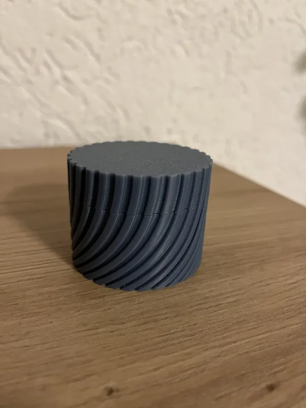 SpiraLock Container