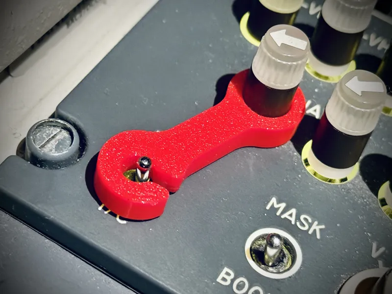 737 Hotmic Switch