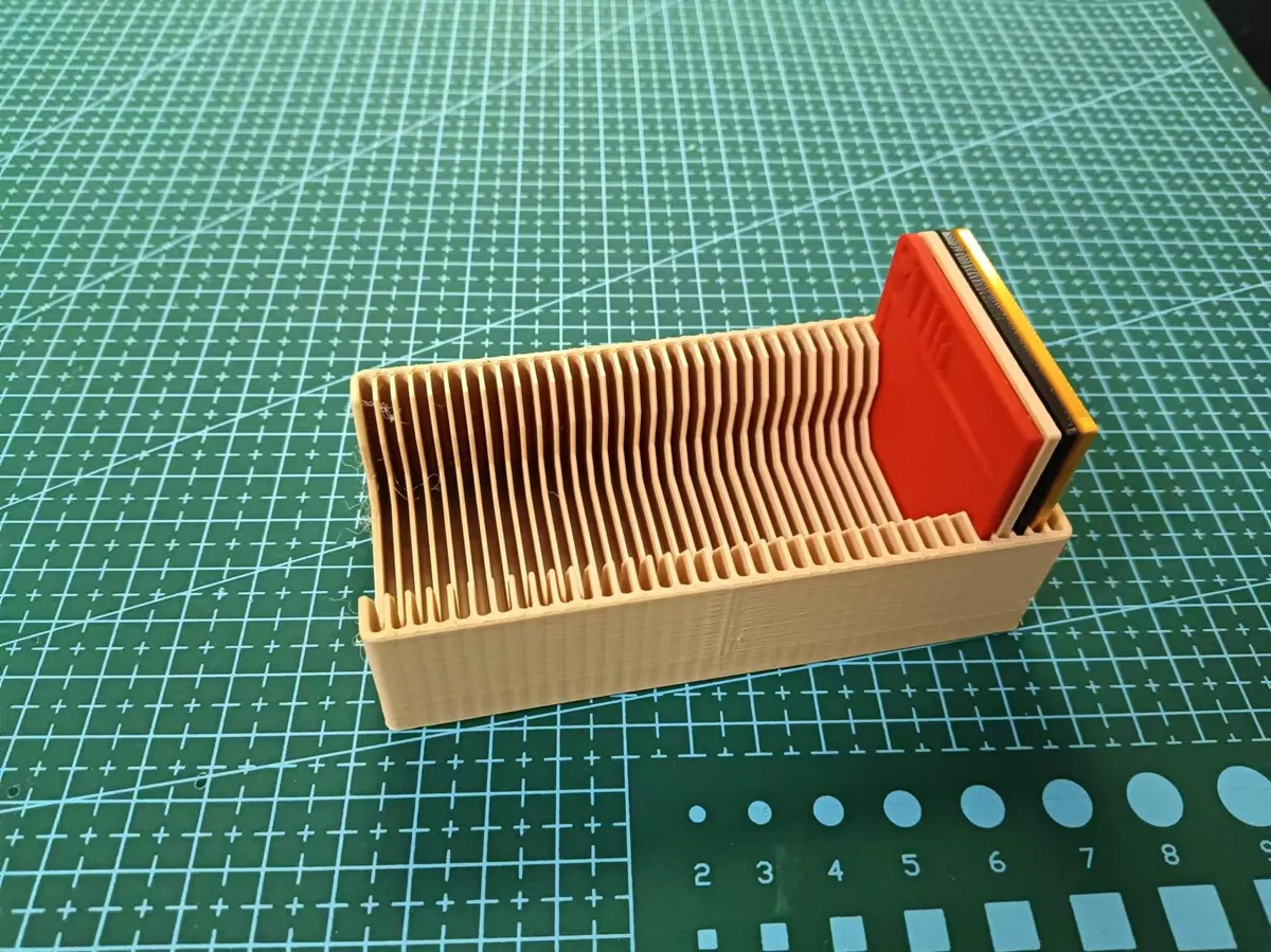 [Workbench] Filament Swatches Box 36-slot - Free 3D Print Model ...