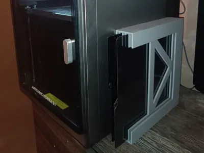 Plate holder