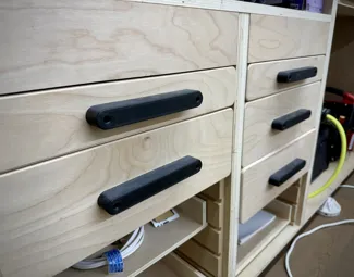 Drawer Pull - Slot