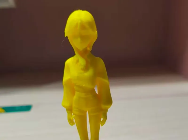 一个名叫春树的手办摆件，手绘画稿，图生3D