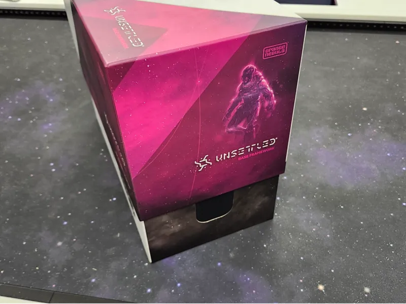 Unsettled Side Slot Cover for Box