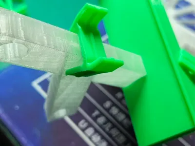 Clips for model gluing and fixing