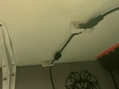 Cable organizer