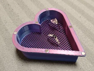 Magnetic ring box