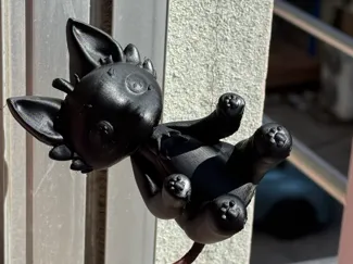 鸣潮3.1   爱弥斯小屋里的猫猫玩偶