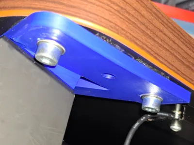 Honeycomb Bravo hold with a fixed 15° upward tilt