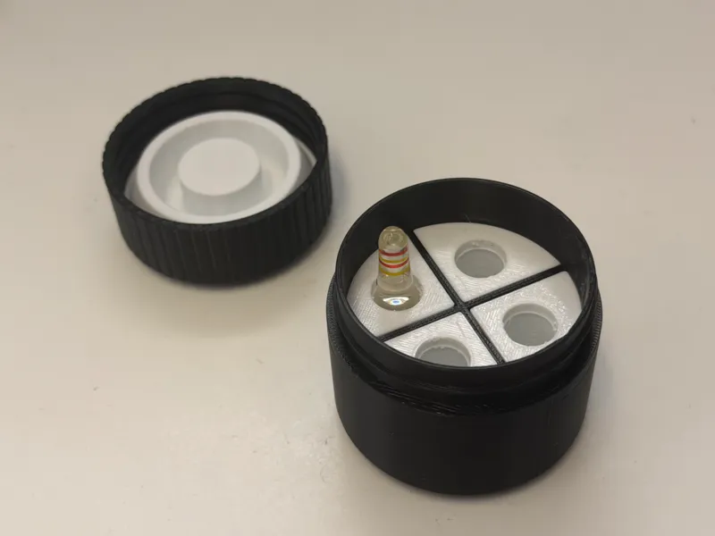 Sustanon ampoule travel case