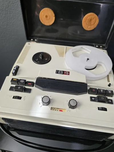 Tesla NB4 tape recorder speed selector buttons