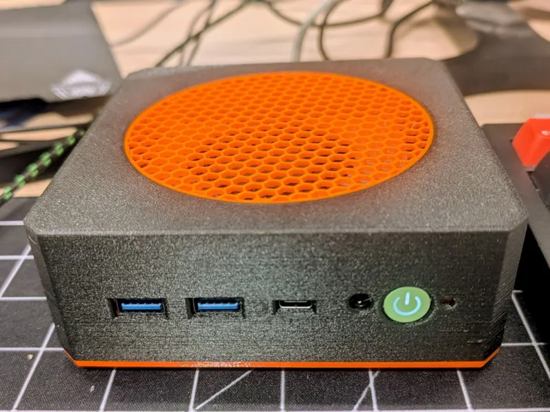 Upside down GMKtec K6 case
