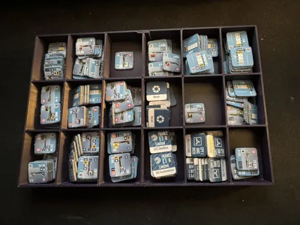 Flat-Bottomed Game Counter Trays - 18 Divisions