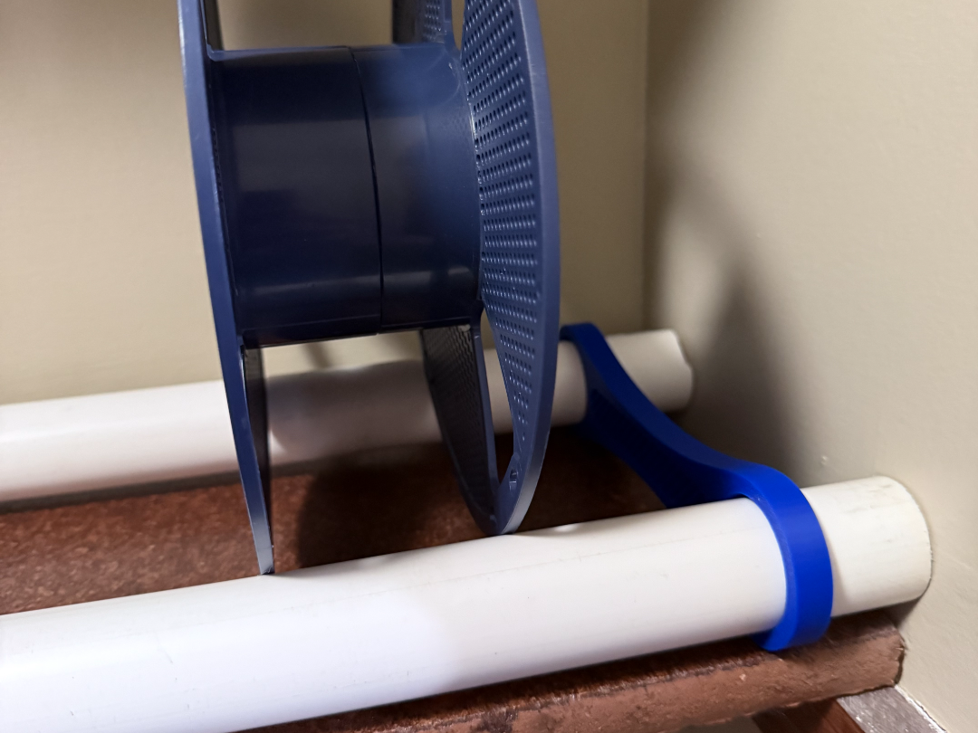 Shelf Spool holder for 1" ID PVC