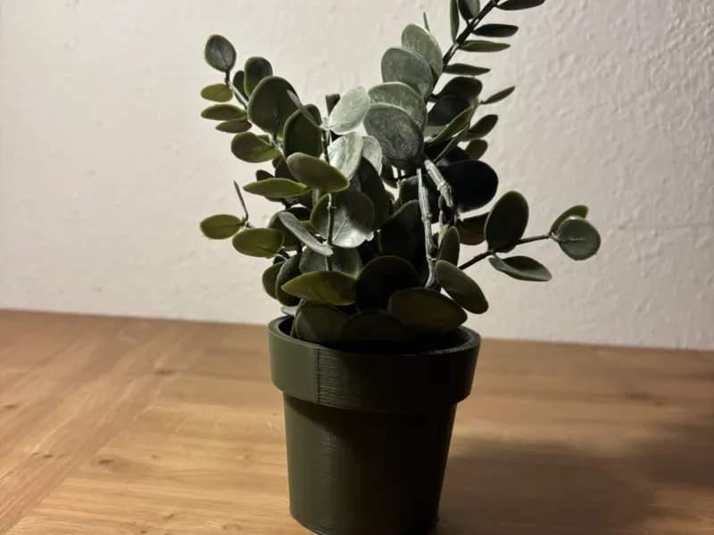 pen holder and plant pot
