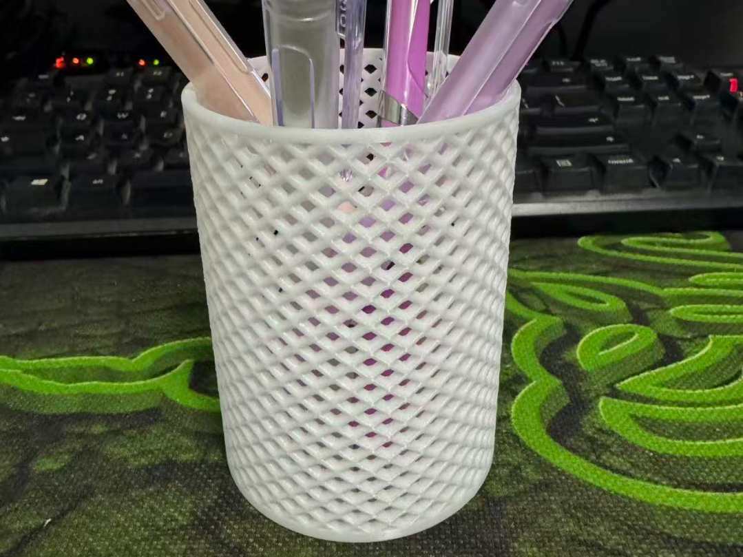 晶编·透光笔筒