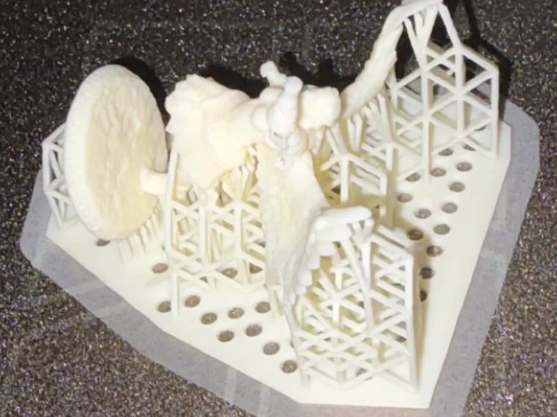 Aasimar Cleric wit resin supports