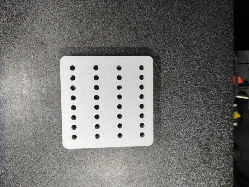 Suare mounting plate