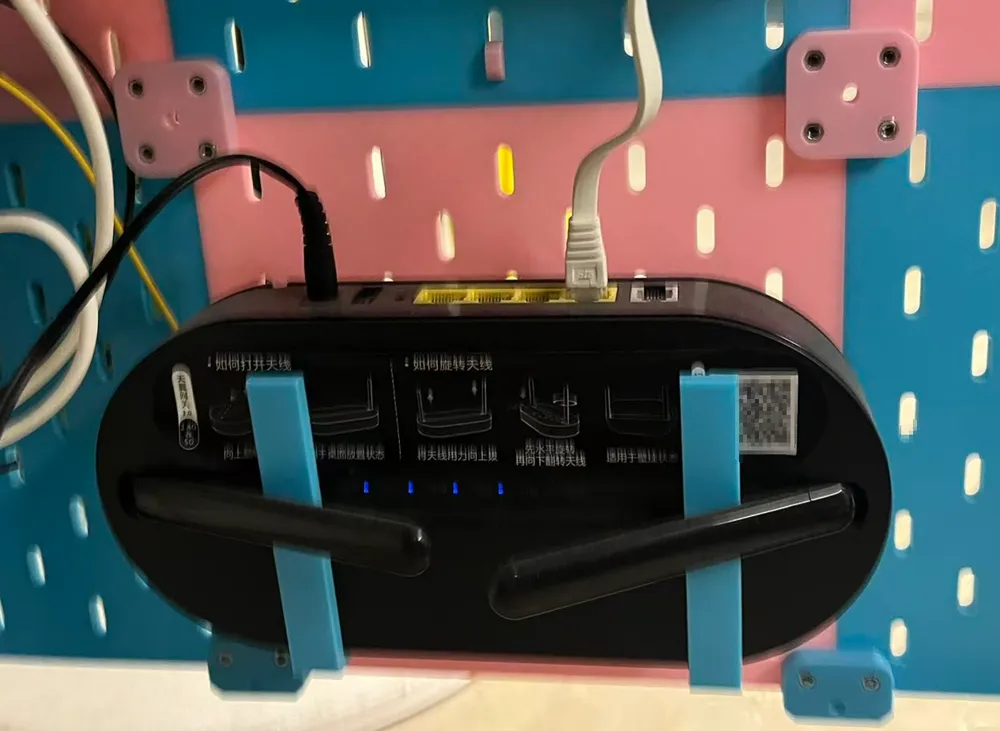 Pegboard Router Router pegboard vertical hanger - Free 3D Print Model - MakerWorld
