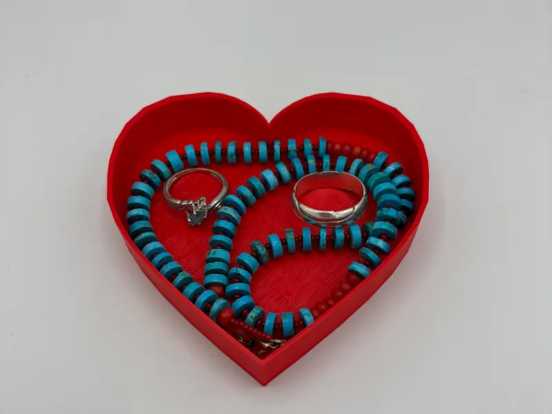 jewelry heart trey 