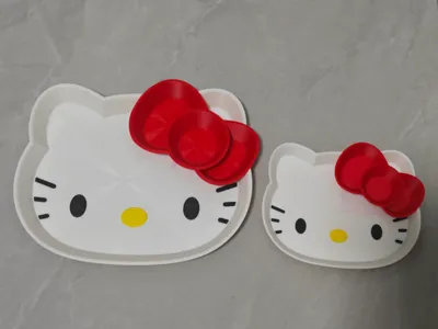 Hello Kitty Fruit and Snack Plate