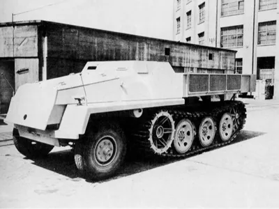 Schwerer Wehrmachtschlepper (SWS) armored cabin