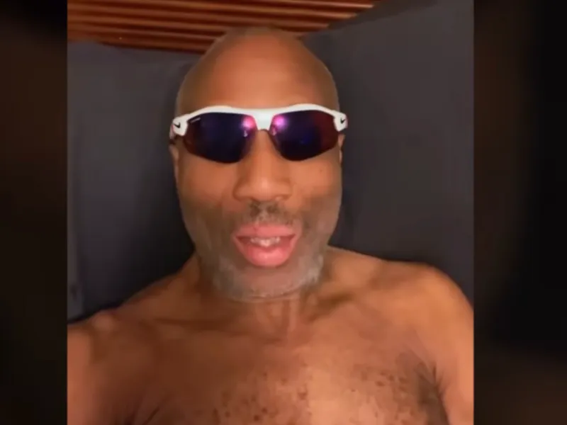 E_Dee_Avi