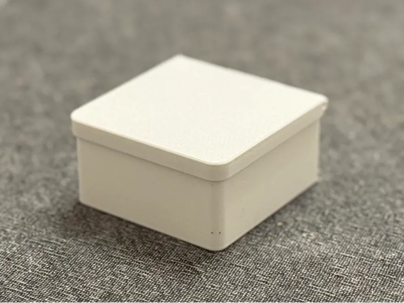 Parametric hinged box, slimline lid