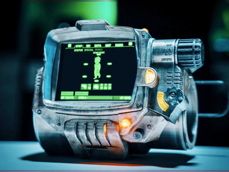 Fallout PipBoy 3000 - Clock, Temp, Radio [ESP32]