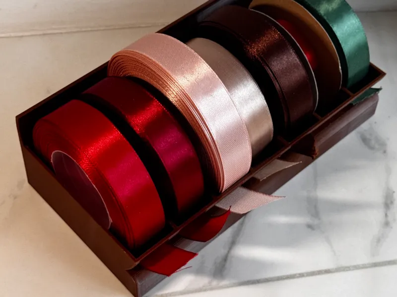 Ribbon storage