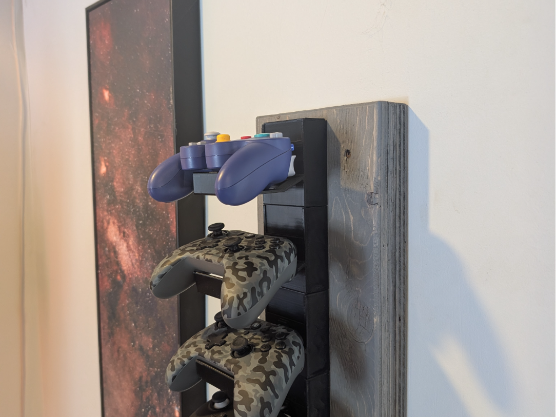 Gamecube stacking/charging controller stand