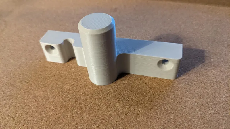 Reer 1928 sturdy wall mount