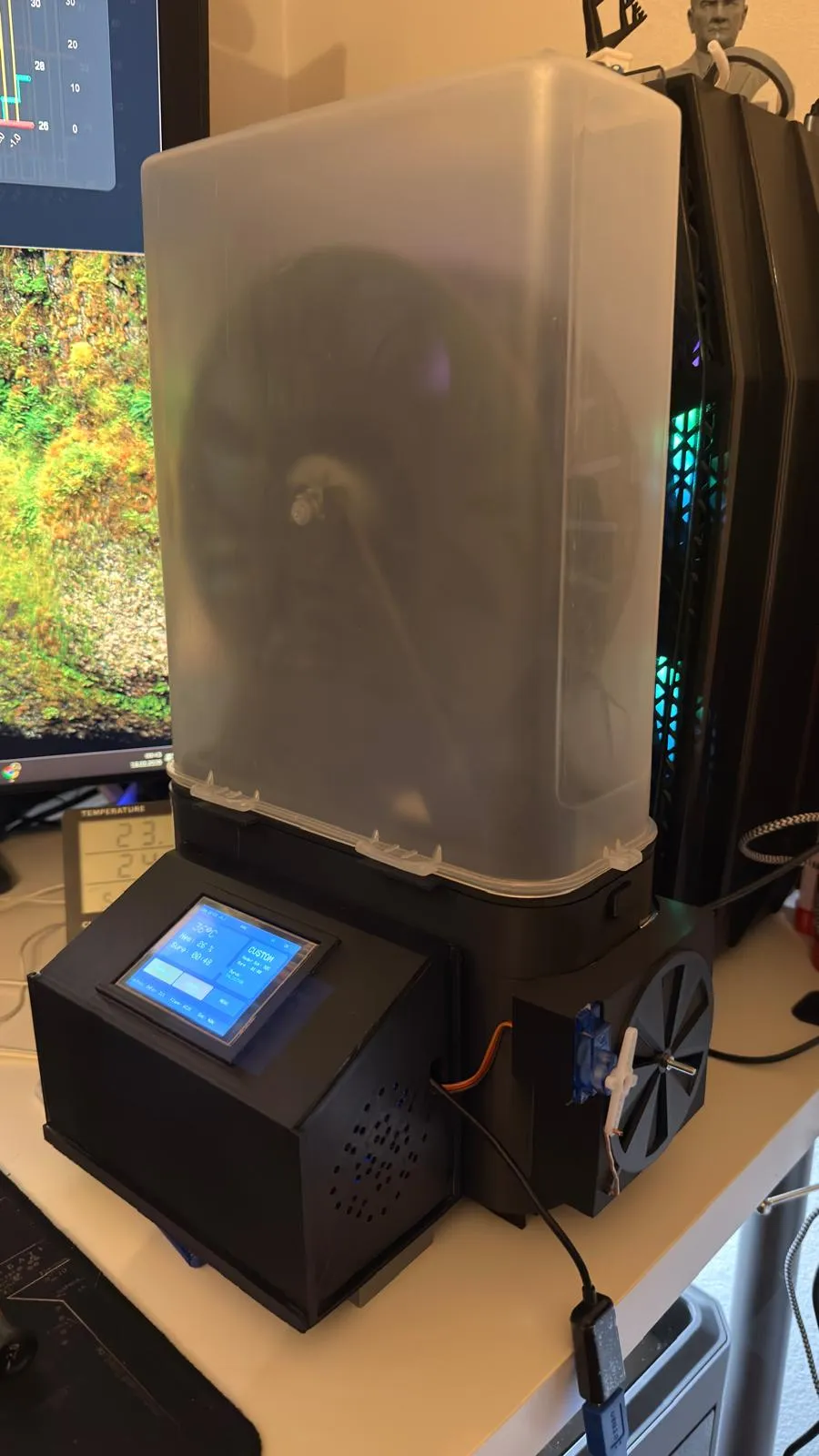 Droyar Filament Drayer - Free 3D Print Model - MakerWorld