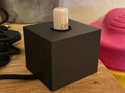 Cube for E14 lamp holder