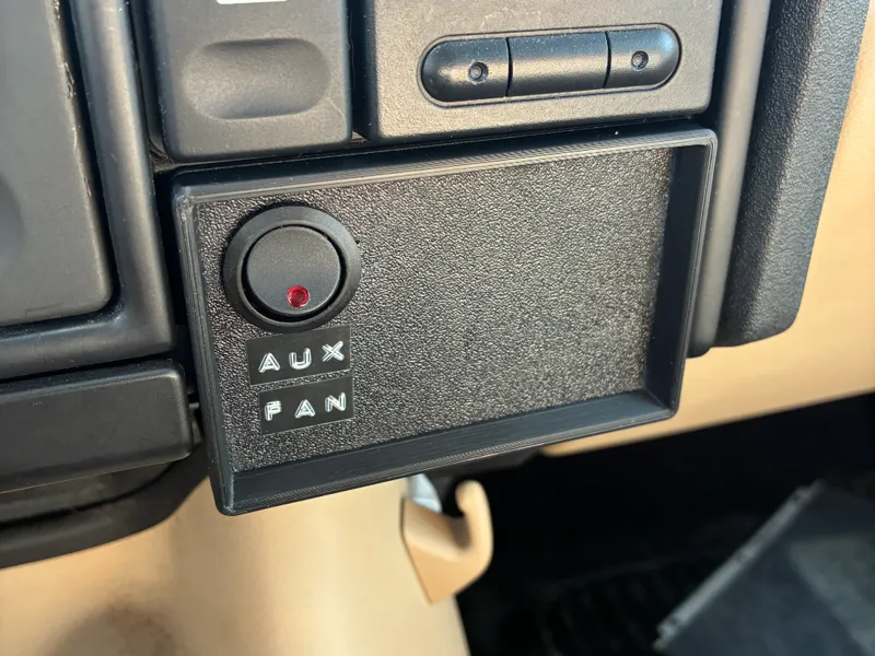 Land Rover Discovery 2 ashtray blank switch plate