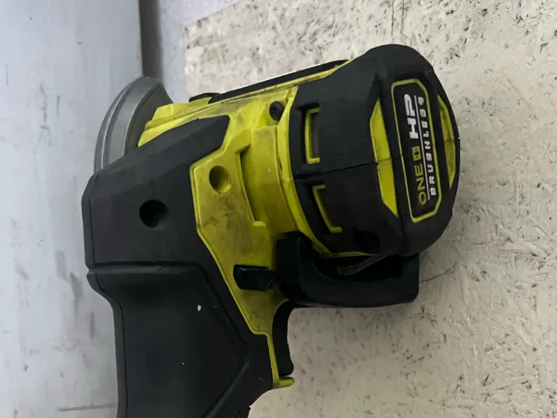 Ryobi Cut-Off Tool PSBCS02B RCT18C-0 wall mount