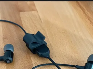 JBL E25 BT Clip 