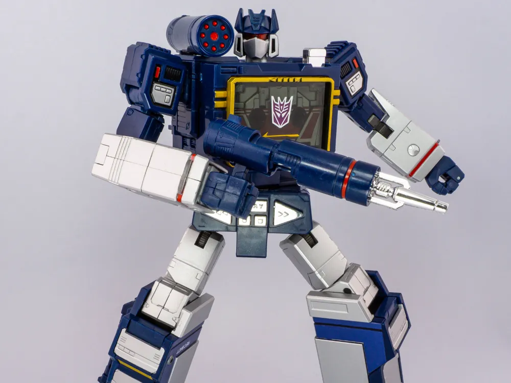 Soundwave Model Design soundwave transformers statue - Free 3D Print Model - MakerWorld