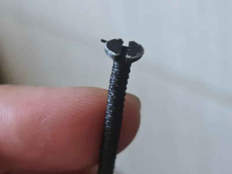 Parafuso M3 40mm com furo para aperto