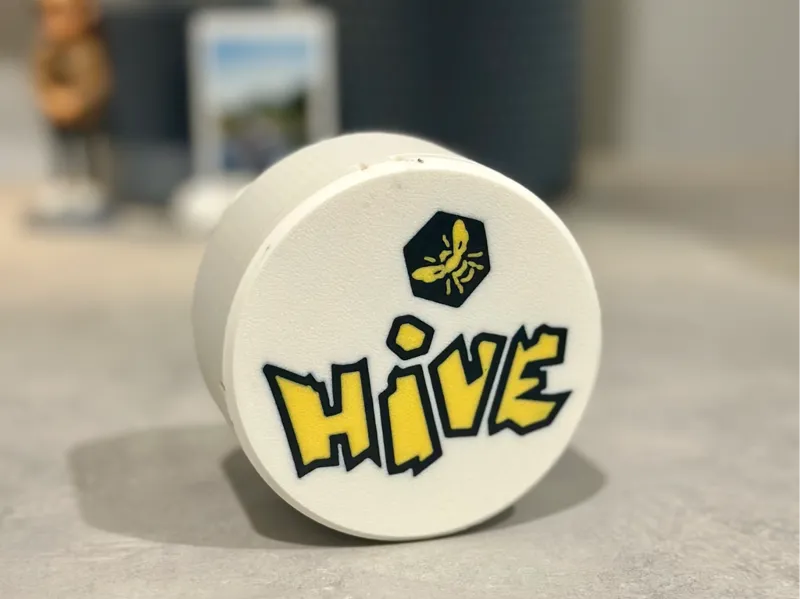 Hive pocket game box