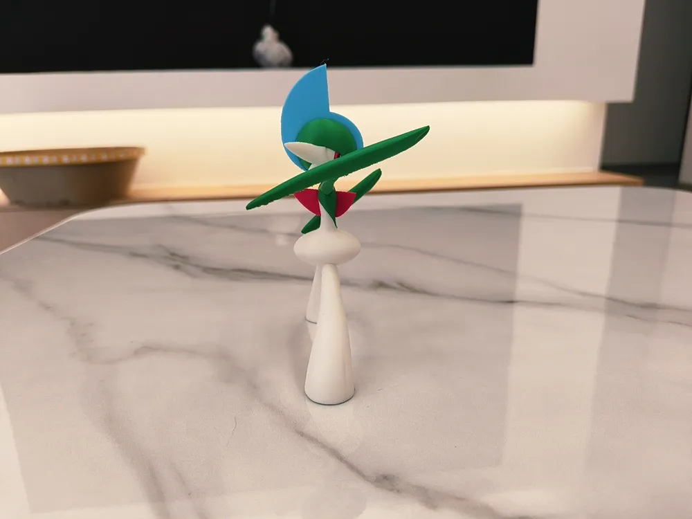 Pokémon Quarta Geração #0475 Gallade (Gallade) Modelo Multicolorido ...