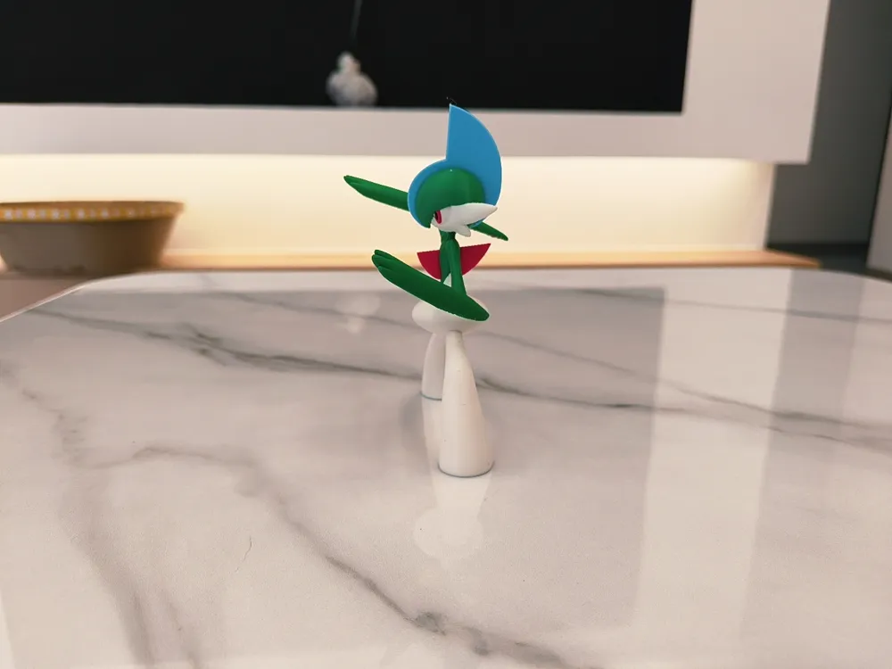 Pokémon Quarta Geração #0475 Gallade (Gallade) Modelo Multicolorido ...