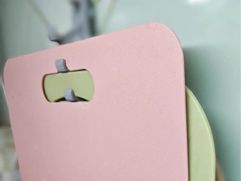 Сutting board holder