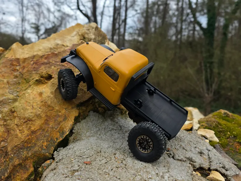 RC 1/24 FMS PowerWagon flatbed no holes Remix